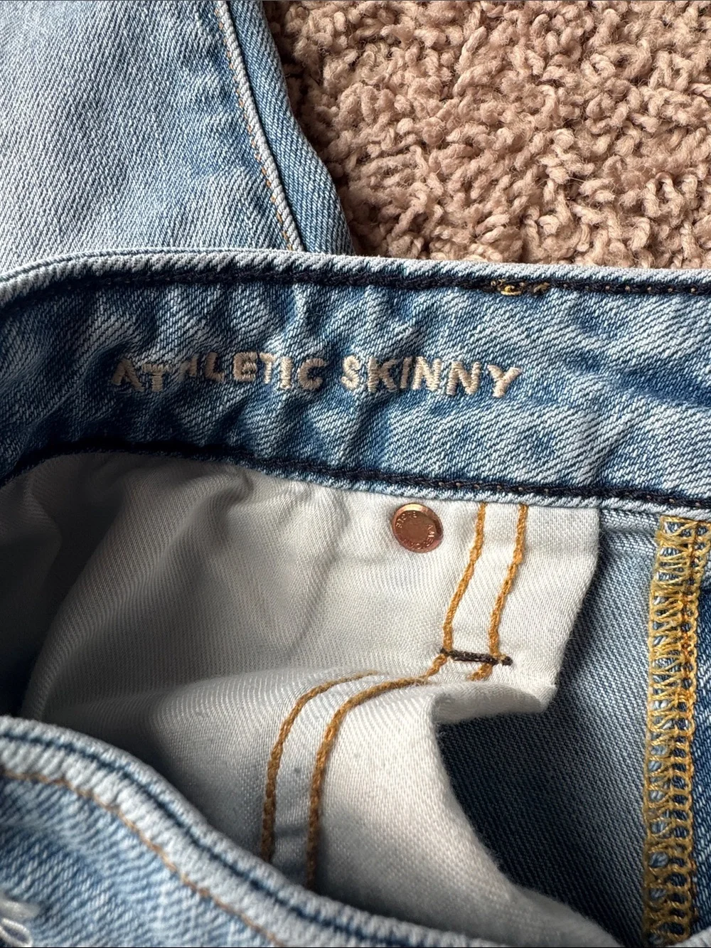 American Eagle Outfitters Light Blue Athletic Skinny Jeans
